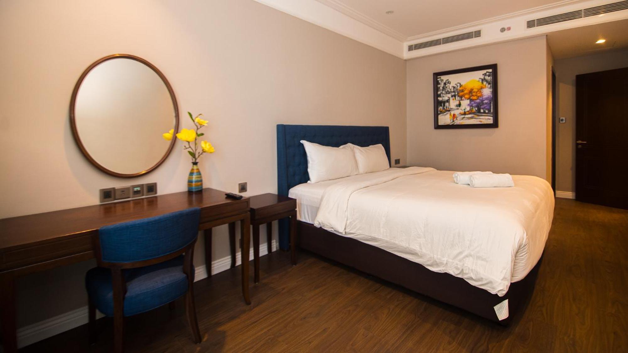 Luxury Apt Opposite Mykhe Beach Da Nang Exterior foto